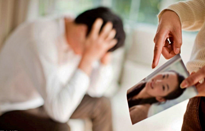 Hãy cười lên nào! Truyện cười về ngoại tình
