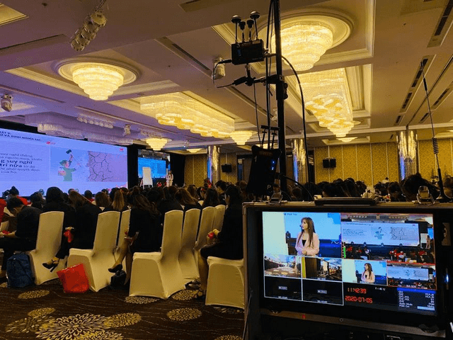 Kỹ thuật quay phim chụp ảnh phóng sự cưới và kỹ thuật quay phim hội nghị 10 Kỹ thuật quay phim chụp ảnh phóng sự cưới và kỹ thuật quay phim hội nghị