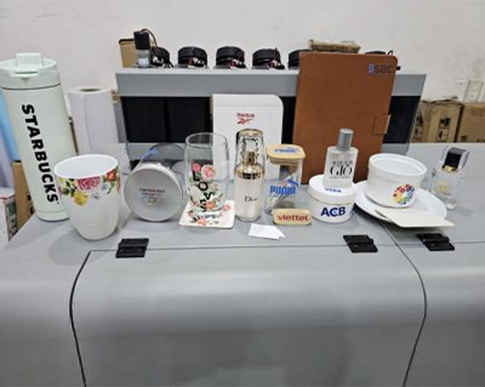 In UV DTF chuyên nghiệp giá rẻ dịch vụ lấy liền 11 In UV DTF chuyên nghiệp giá rẻ dịch vụ lấy liền